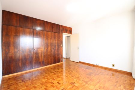 Apartamento para alugar com 213m², 3 quartos e 2 vagasQuarto 1