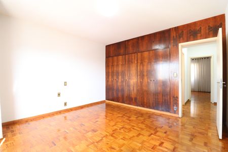 Apartamento para alugar com 213m², 3 quartos e 2 vagasQuarto 1