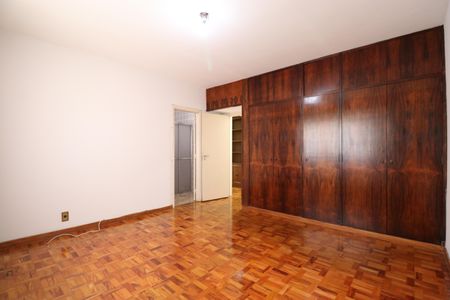 Apartamento para alugar com 213m², 3 quartos e 2 vagasSuíte