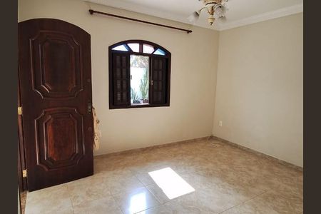 Sala de casa para alugar com 3 quartos, 100m² em Centro, Duque de Caxias