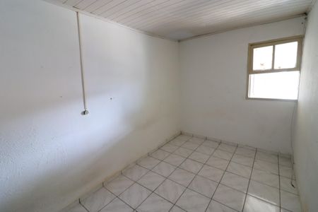 Quarto de casa para alugar com 1 quarto, 20m² em Ayrosa, Osasco