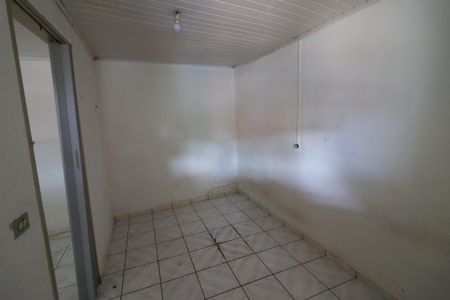 Quarto de casa para alugar com 1 quarto, 20m² em Ayrosa, Osasco