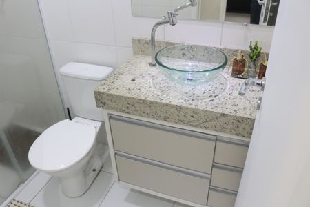 Apartamento à venda com 69m², 2 quartos e 1 vagaBanheiro Social