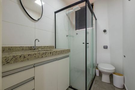 Banheiro de kitnet/studio à venda com 1 quarto, 56m² em Paraíso, São Paulo