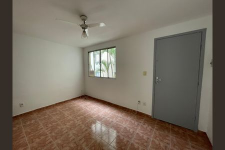 Sala de apartamento para alugar com 2 quartos, 49m² em Jardim Torino, Cotia