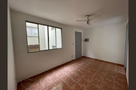 Sala de apartamento para alugar com 2 quartos, 49m² em Jardim Torino, Cotia