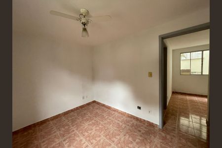 Quarto 2 de apartamento para alugar com 2 quartos, 49m² em Jardim Torino, Cotia