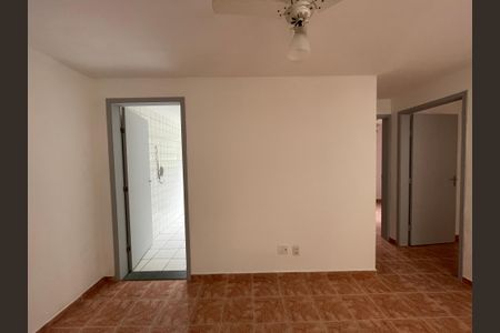 Sala de apartamento para alugar com 2 quartos, 49m² em Jardim Torino, Cotia