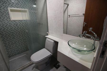 Apartamento à venda com 64m², 2 quartos e 1 vagaBanheiro Social