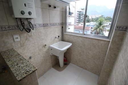 Apartamento à venda com 64m², 2 quartos e 1 vagaÁrea de Serviço