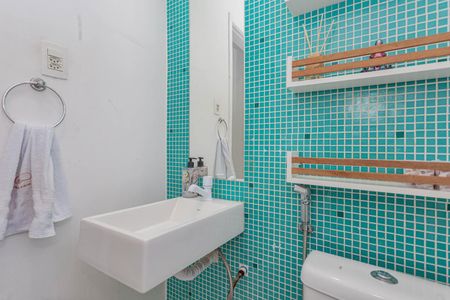 Casa à venda com 120m², 3 quartos e sem vagaBanheiro