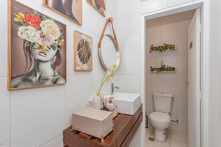 Casa à venda com 120m², 3 quartos e sem vagaLavabo