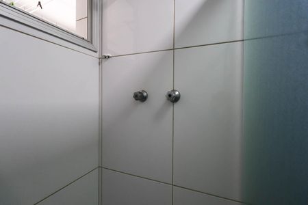 Apartamento à venda com 73m², 3 quartos e 1 vaga Apartamento à venda com 73m², 3 quartos e 1 vagaBanheiro Social