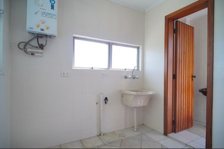 Apartamento para alugar com 129m², 2 quartos e 1 vagaÁrea de Serviço