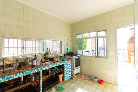 Casa à venda com 200m², 6 quartos e 2 vagas Casa à venda com 200m², 6 quartos e 2 vagasCozinha