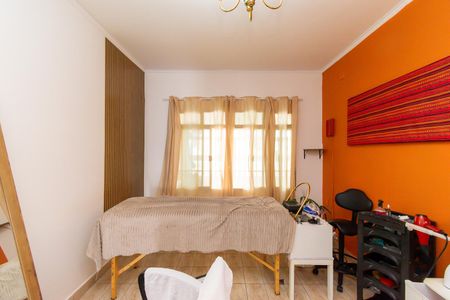 Casa à venda com 200m², 6 quartos e 2 vagas Casa à venda com 200m², 6 quartos e 2 vagasQuarto 1