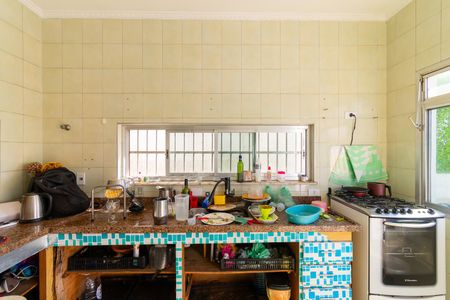 Casa à venda com 200m², 6 quartos e 2 vagas Casa à venda com 200m², 6 quartos e 2 vagasCozinha