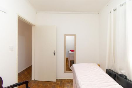 Casa à venda com 200m², 6 quartos e 2 vagas Casa à venda com 200m², 6 quartos e 2 vagasQuarto 3