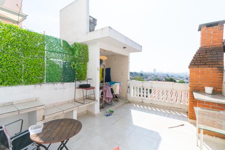 Casa à venda com 200m², 6 quartos e 2 vagas Casa à venda com 200m², 6 quartos e 2 vagasQuintal