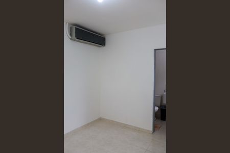 sala de kitnet/studio para alugar com 1 quarto, 40m² em Jardim das Flores, Osasco