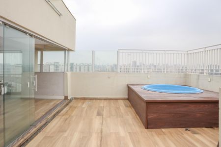 Apartamento para alugar com 189m², 3 quartos e 3 vagas Apartamento para alugar com 189m², 3 quartos e 3 vagasPiscina