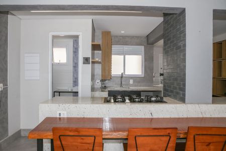 Apartamento para alugar com 189m², 3 quartos e 3 vagas Apartamento para alugar com 189m², 3 quartos e 3 vagasCozinha e Área de Serviço