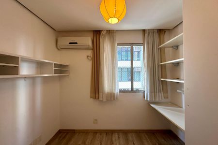 Quarto 1 de apartamento para alugar com 2 quartos, 95m² em Botafogo, Rio de Janeiro