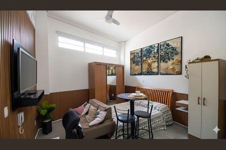 Sala/Quarto de casa para alugar com 1 quarto, 25m² em Jardim Ivana, São Paulo
