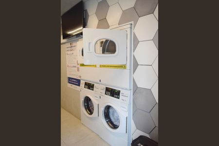 Studio à venda com 30m², 1 quarto e 1 vagaÁrea comum - Lavanderia