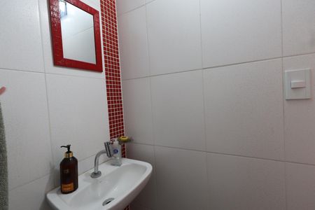 Casa à venda com 180m², 3 quartos e 4 vagasBanheiro de serviço