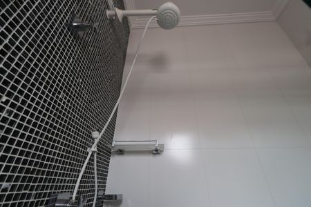 Casa à venda com 180m², 3 quartos e 4 vagasBanheiro da Suíte 1