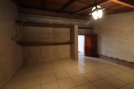 Casa à venda com 180m², 3 quartos e 4 vagasSótão