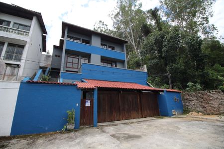 Casa à venda com 412m², 5 quartos e 3 vagasFachada com Placa