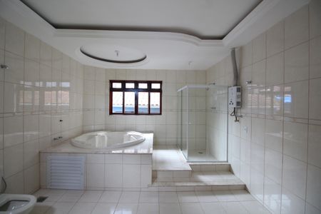 Casa à venda com 412m², 5 quartos e 3 vagasQuarto 5 - Banheiro