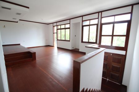 Sala de casa à venda com 5 quartos, 412m² em Freguesia de Jacarepaguá, Rio de Janeiro