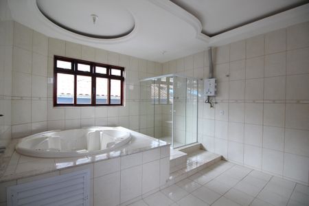 Casa à venda com 412m², 5 quartos e 3 vagasQuarto 5 - Banheiro