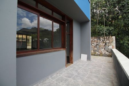 Sala - Varanda de casa à venda com 5 quartos, 412m² em Freguesia de Jacarepaguá, Rio de Janeiro