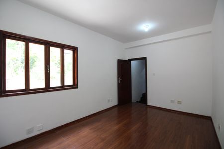 Casa à venda com 412m², 5 quartos e 3 vagasQuarto 1