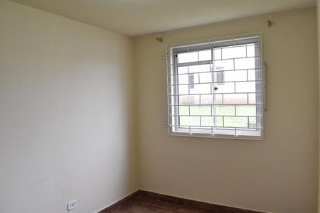 Quarto 1 de apartamento para alugar com 2 quartos, 50m² em Ganchinho, Curitiba