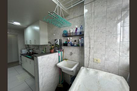 Apartamento à venda com 67m², 2 quartos e 1 vagaÁrea de Serviço