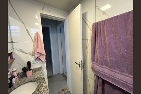 Apartamento à venda com 67m², 2 quartos e 1 vagaBanheiro