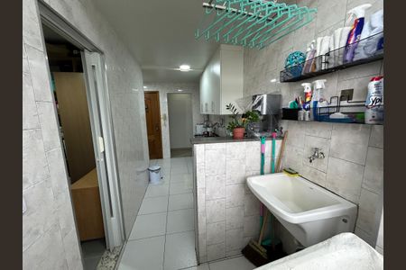 Apartamento à venda com 67m², 2 quartos e 1 vagaÁrea de Serviço