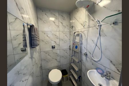 Apartamento à venda com 67m², 2 quartos e 1 vagaBanheiro de Serviço