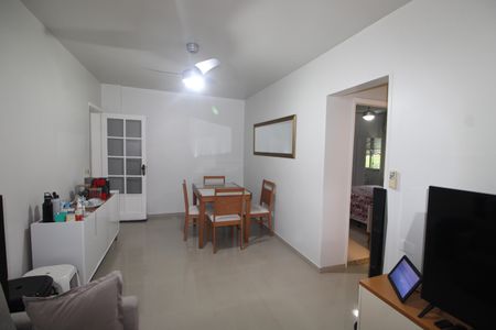 Apartamento à venda com 67m², 2 quartos e 1 vagaSala