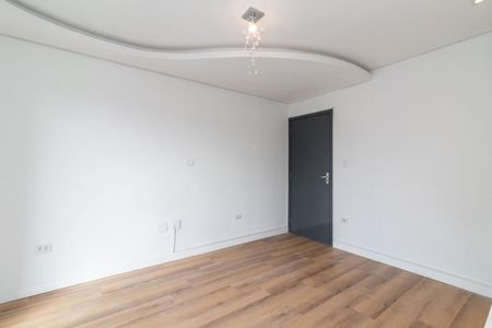 Casa à venda com 204m², 3 quartos e 2 vagasSuíte