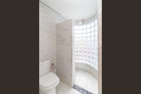 Casa à venda com 204m², 3 quartos e 2 vagasBanheiro da Suíte