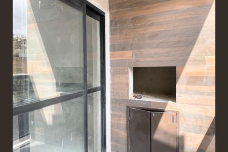 Varanda Gourmet de apartamento à venda com 3 quartos, 160m² em Cabral, Contagem