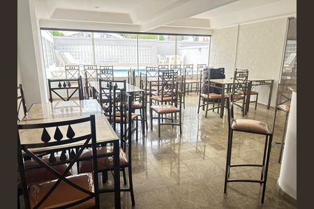 Apartamento à venda com 92m², 3 quartos e 2 vagas Apartamento à venda com 92m², 3 quartos e 2 vagasÁrea comum - Salão de festas