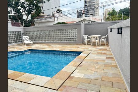 Apartamento à venda com 92m², 3 quartos e 2 vagas Apartamento à venda com 92m², 3 quartos e 2 vagasÁrea comum - Piscina