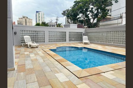 Apartamento à venda com 92m², 3 quartos e 2 vagas Apartamento à venda com 92m², 3 quartos e 2 vagasÁrea comum - Piscina